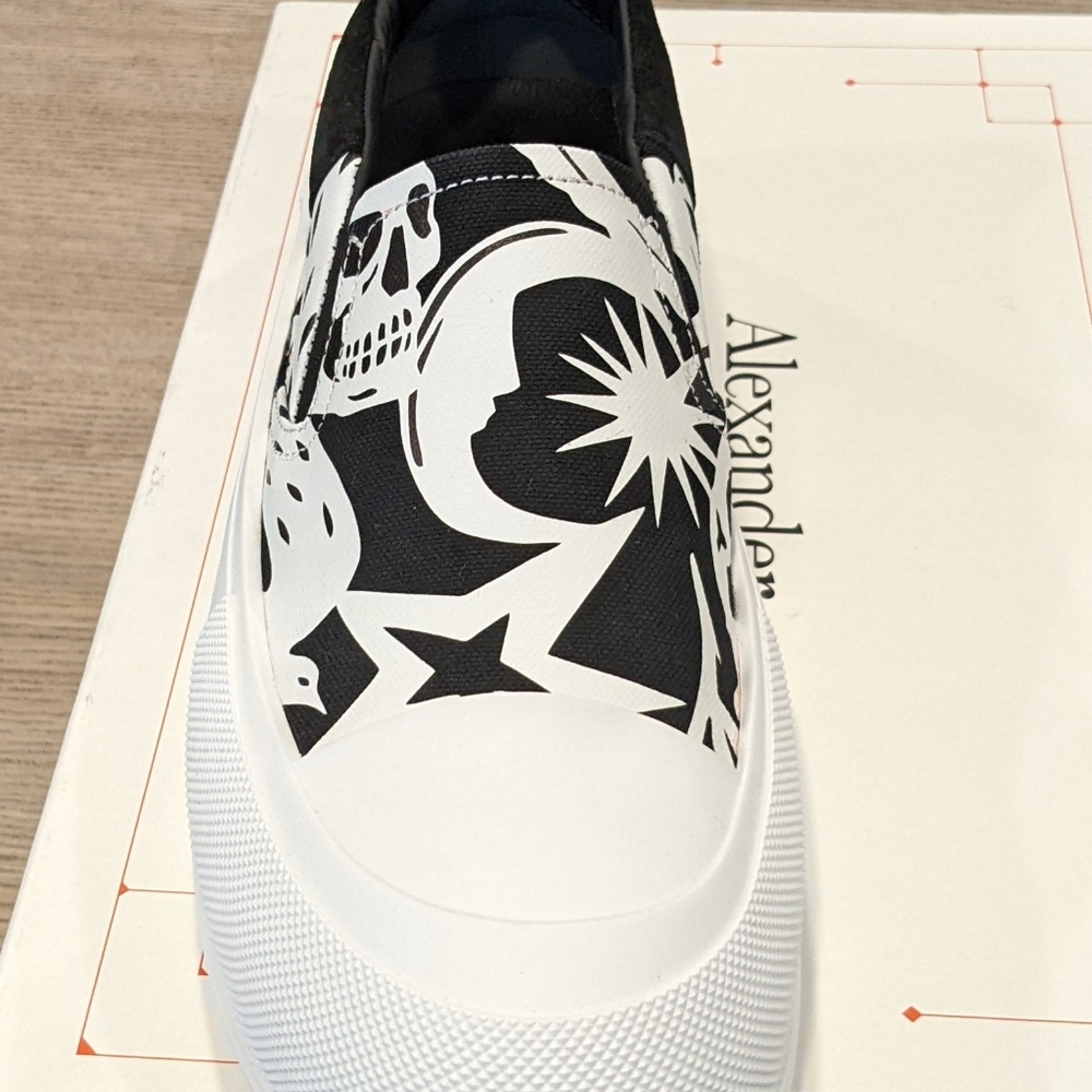 Mens Alexander McQueen Abstract Skull Slip-On Sneakers White/Black - Picture 3 of 7